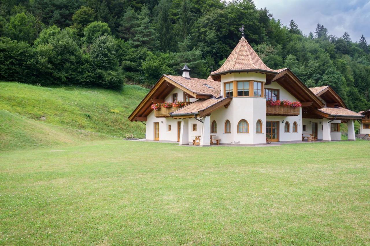 Agritur Cornasest Bed & Breakfast Breguzzo Exterior photo